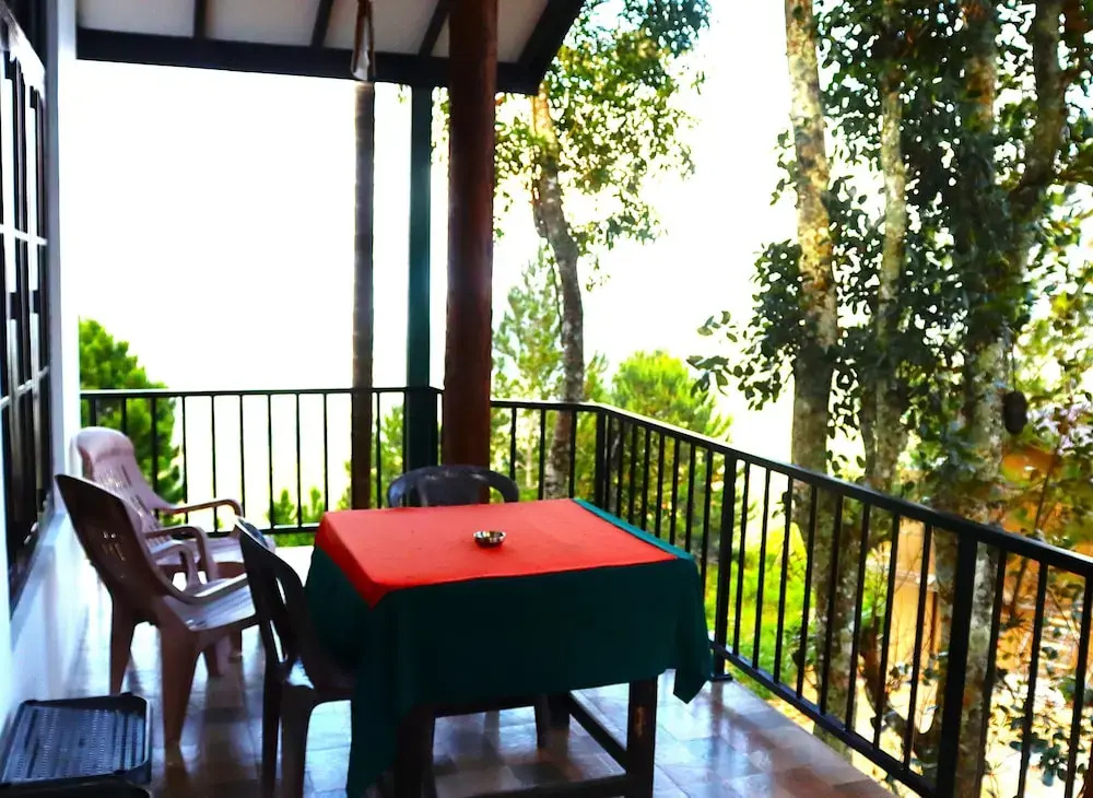 Deluxe Triple room with balcony and with mountain view