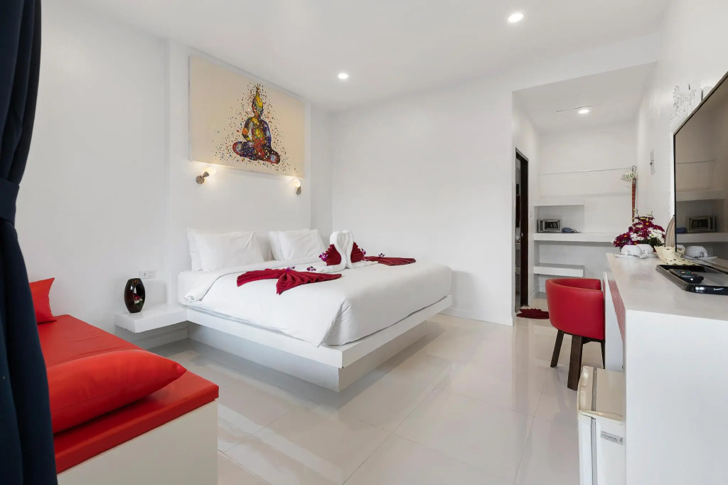 Superior room with garden view