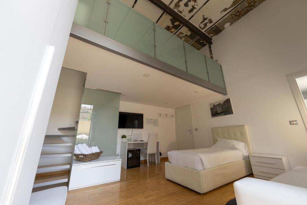 Трёхместный номер Standard в Arch Rome Suites