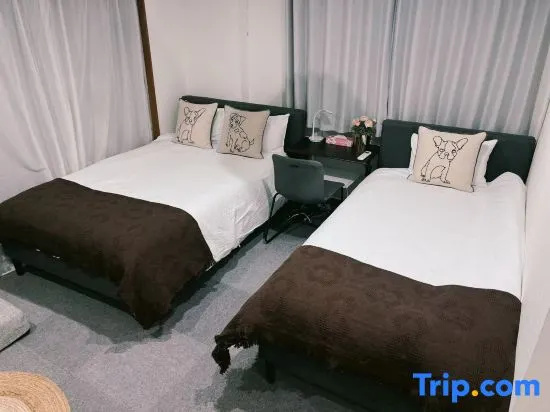sky hotel — 4