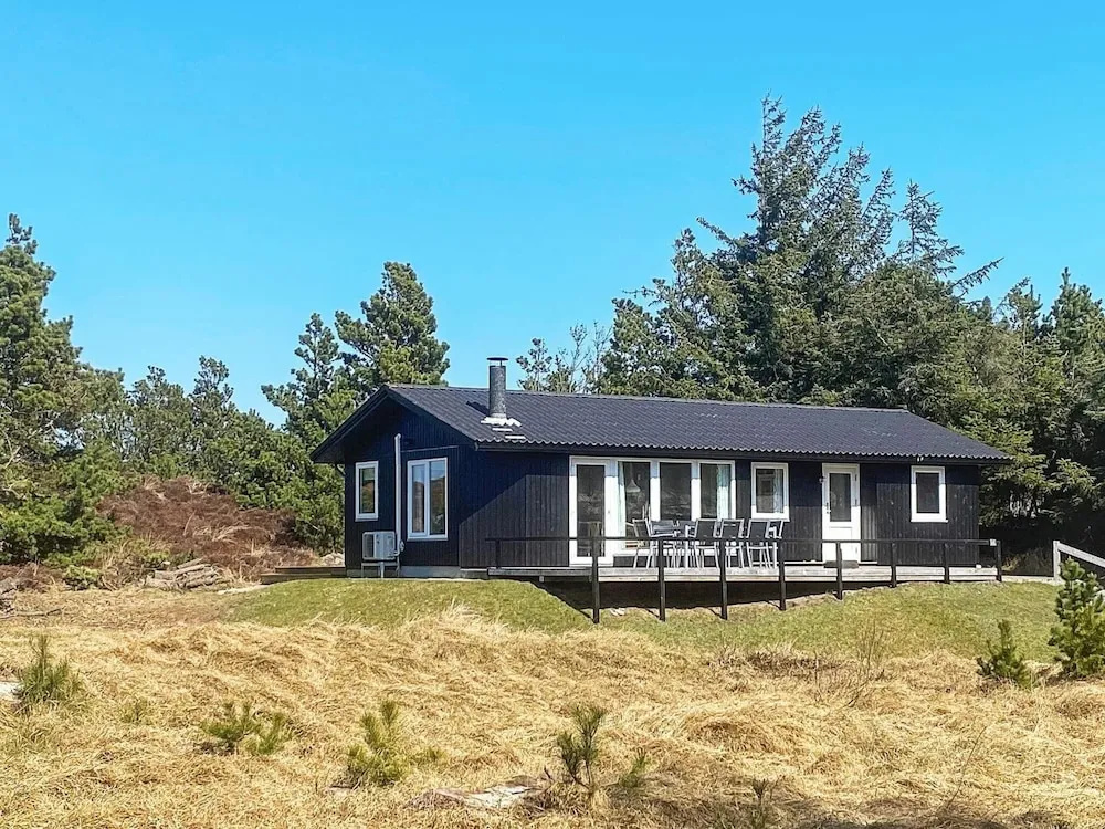 6 Person Holiday Home in Oksbol