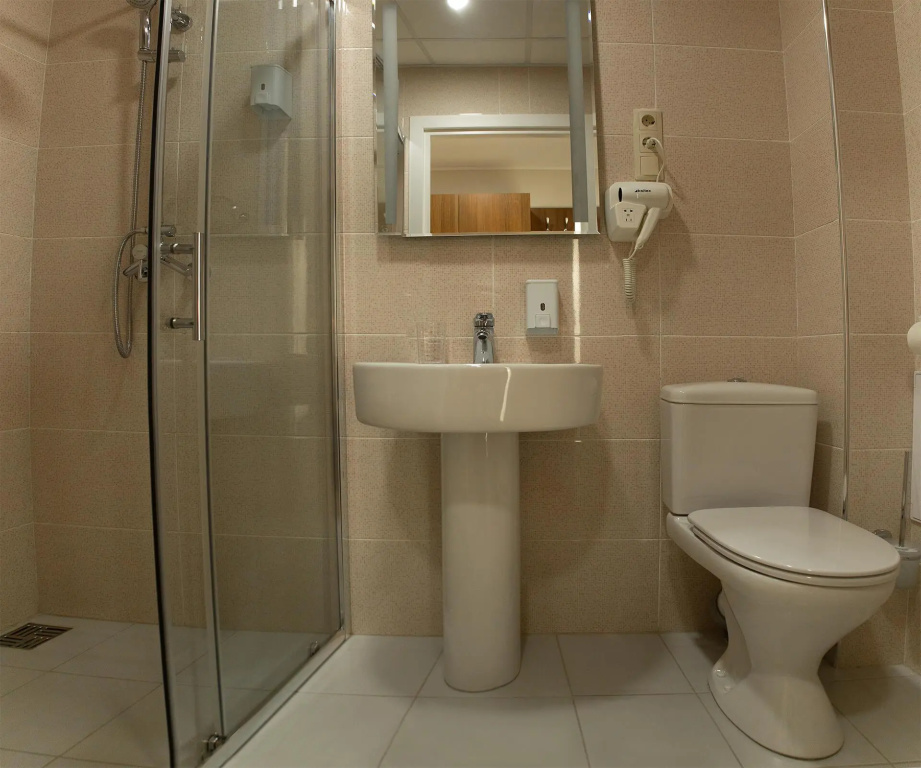 Milot Hotel Room Type - Standard Double room twin beds