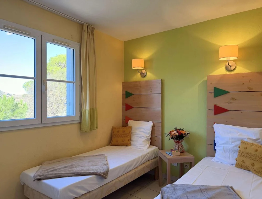 Voir la photo 3 — Hillside Mediterranean Stay for 6
