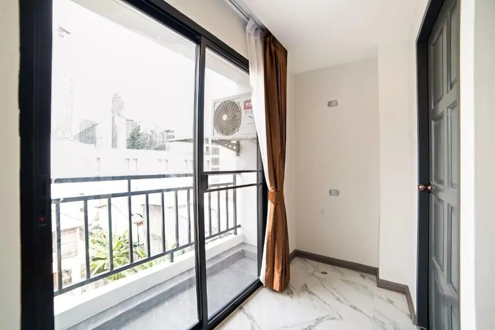 Balcony & Terrace