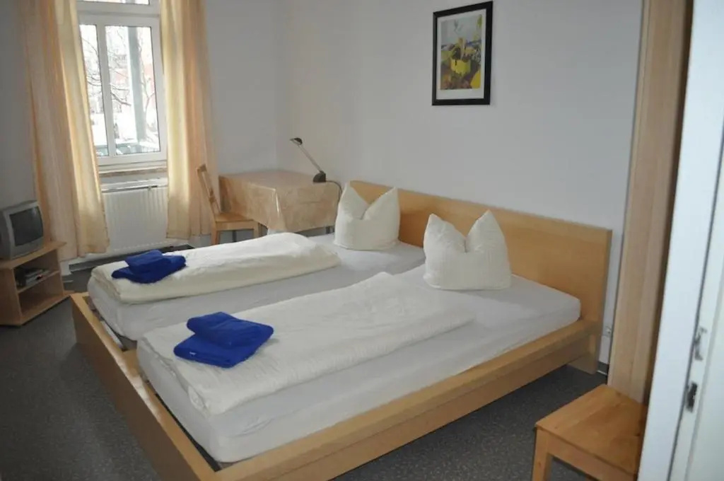 Economy room