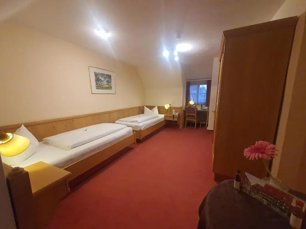 Hotel Zur Goldenen Sonne - Chambres