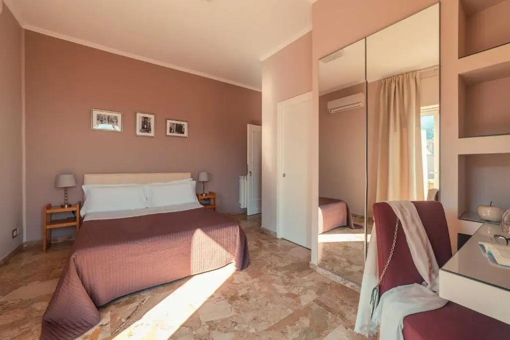 Standard Double room with balcony and with sea view (full double bed)