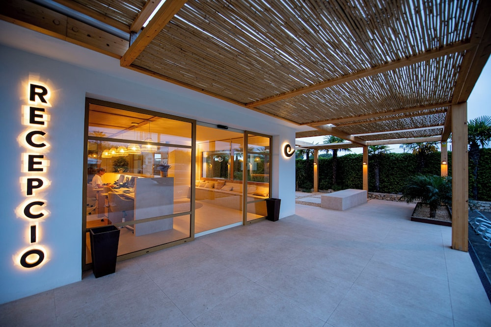 Creixell Camping & Family Resort