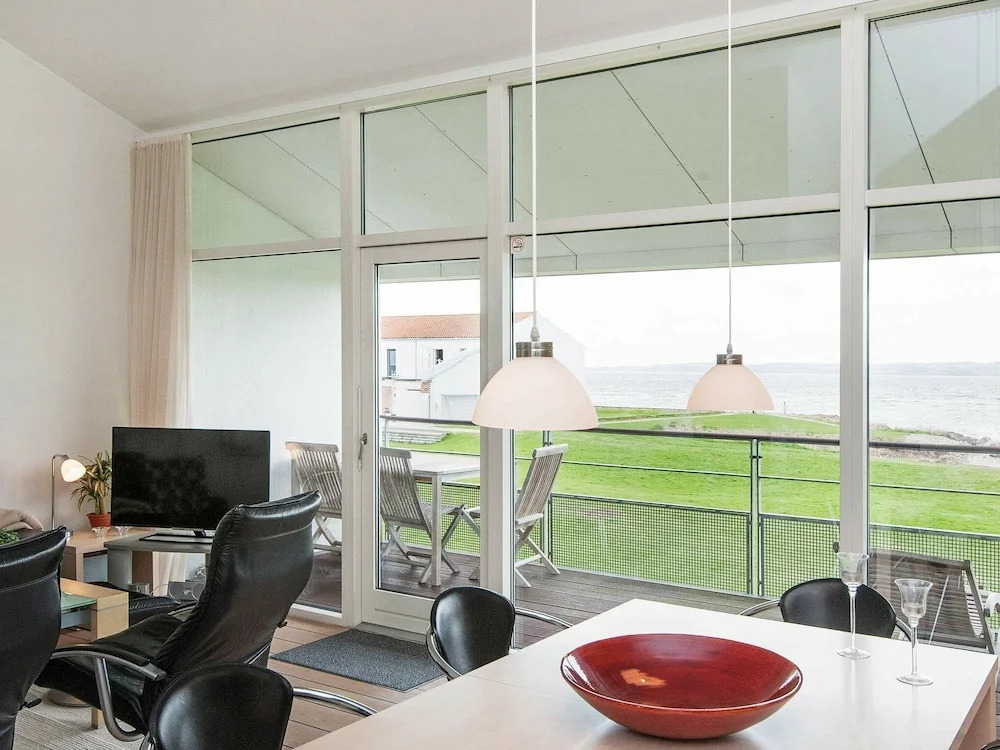 Spacious Apartment With Indoor Whirlpool at Ebeltoft Jutland - фото 4