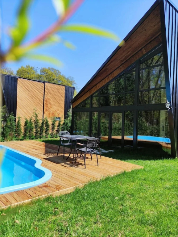 Bungalow with balcony and with pool view