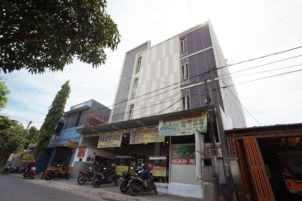 Reddoorz At K23 Rungkut Madya in Surabaya