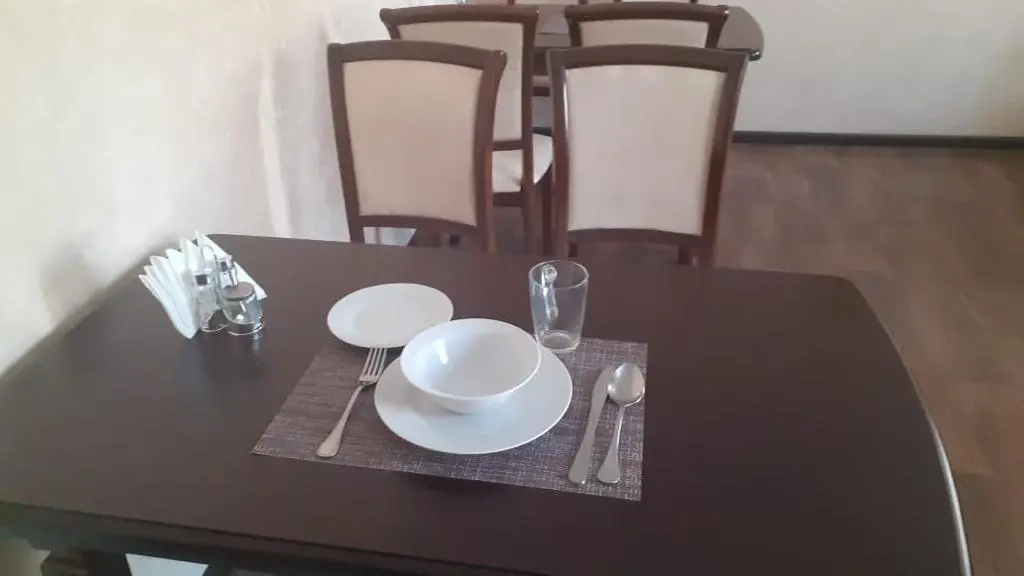 Food & Beverage
