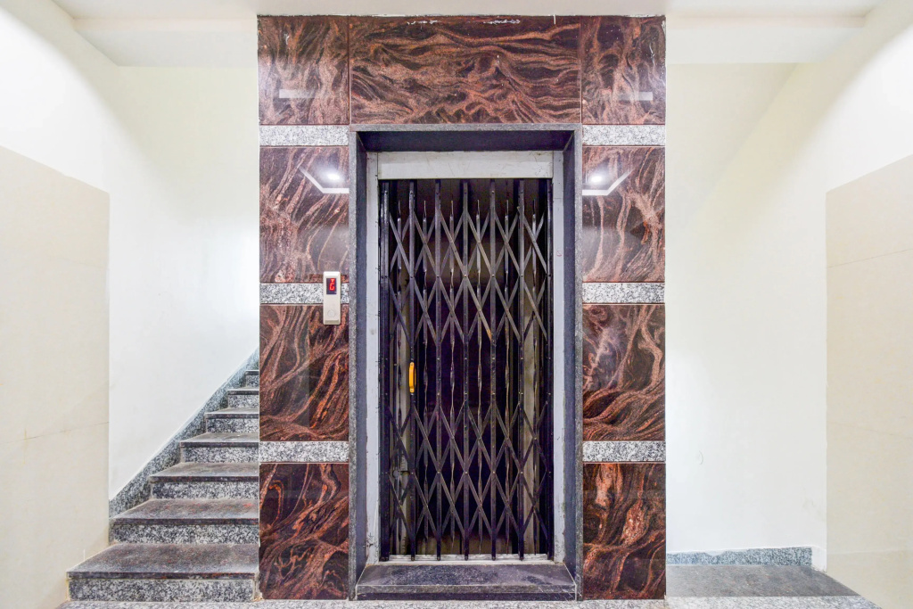 Super Townhouse Kokapet Formerly Aarian Tej Nilayam
