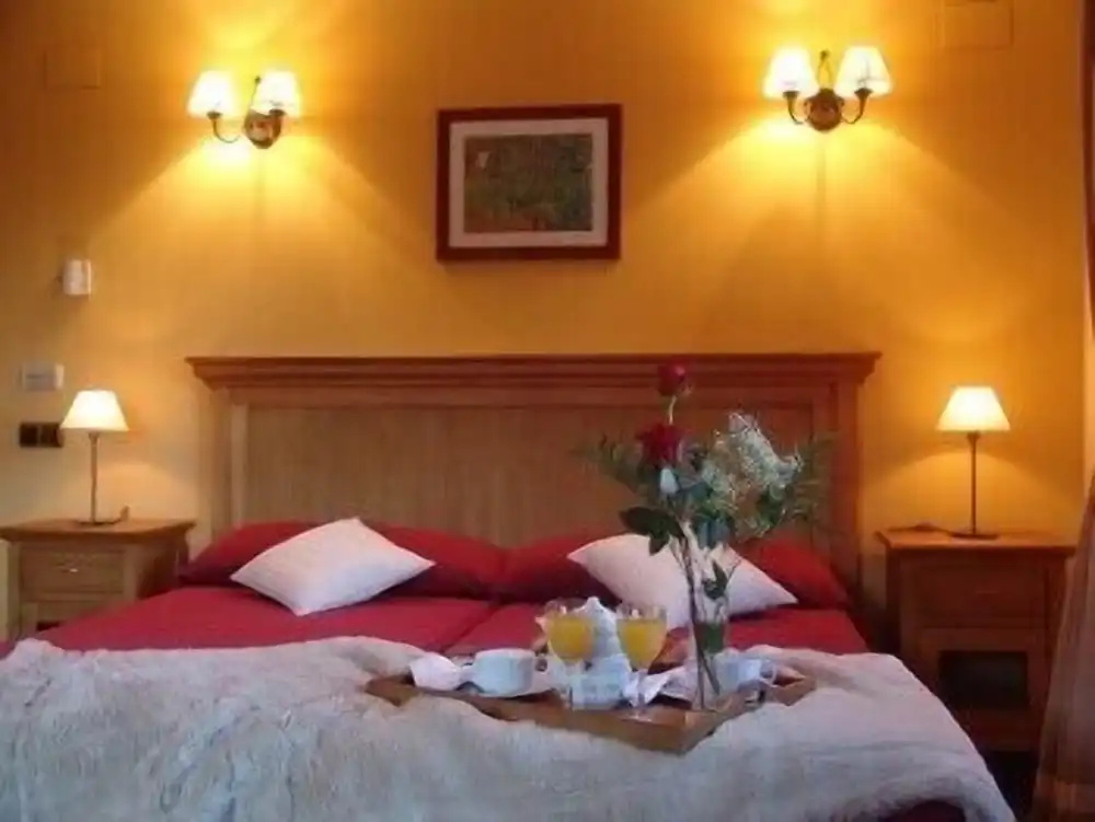 Superior Double room with balcony (full double bed)