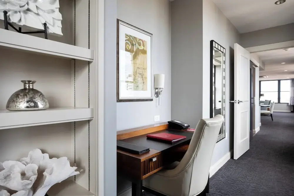 Ambassador Hotel Wichita, Autograph Collection - Chambres