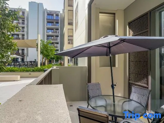 Resort-Style 1BR apartment in Lotus Tower, Dubai Creek Harbour