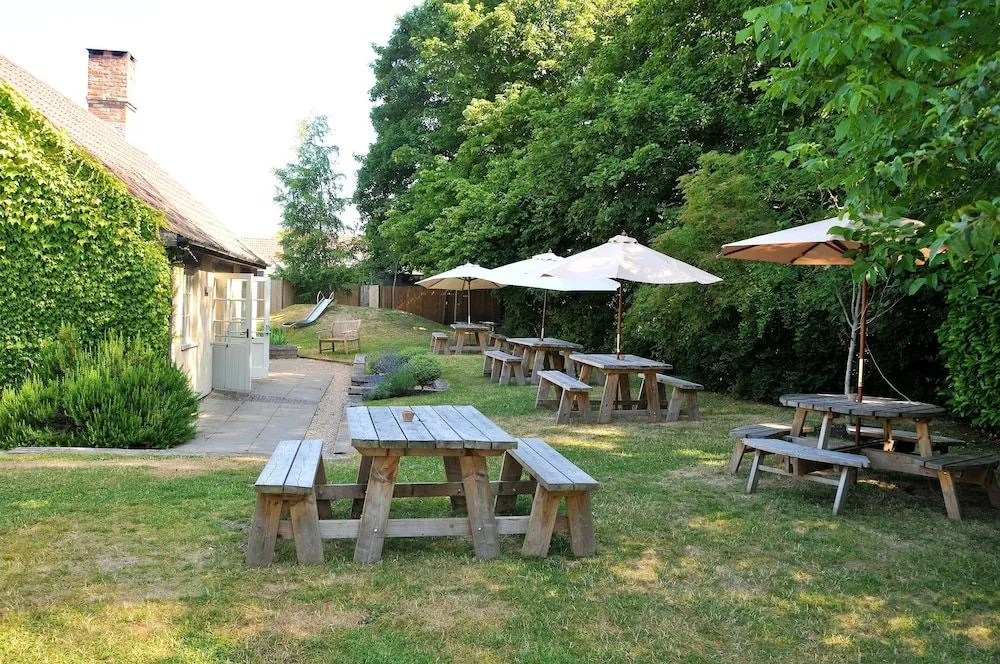 The Red Lion Inn - 3