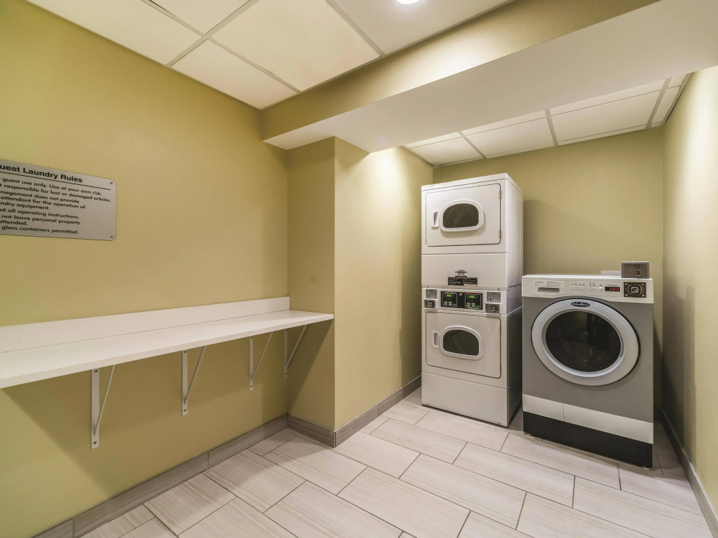 La Quinta Inn & Suites by Wyndham Collinsville - St. Louis - Général