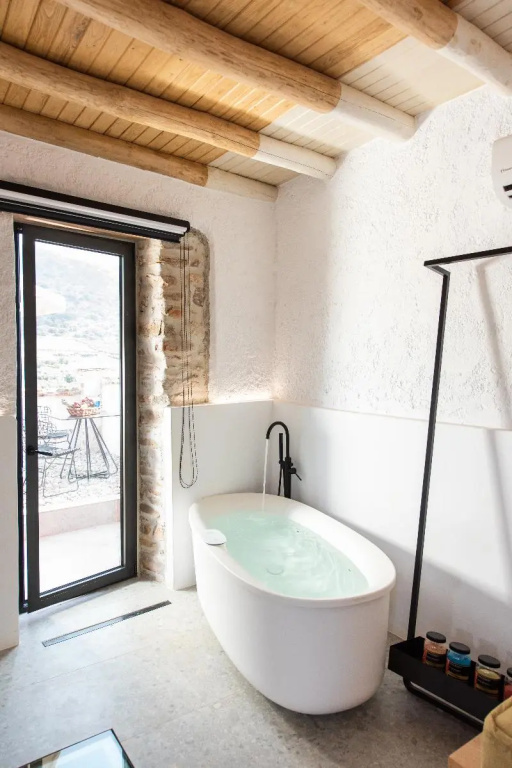 Suite with balcony