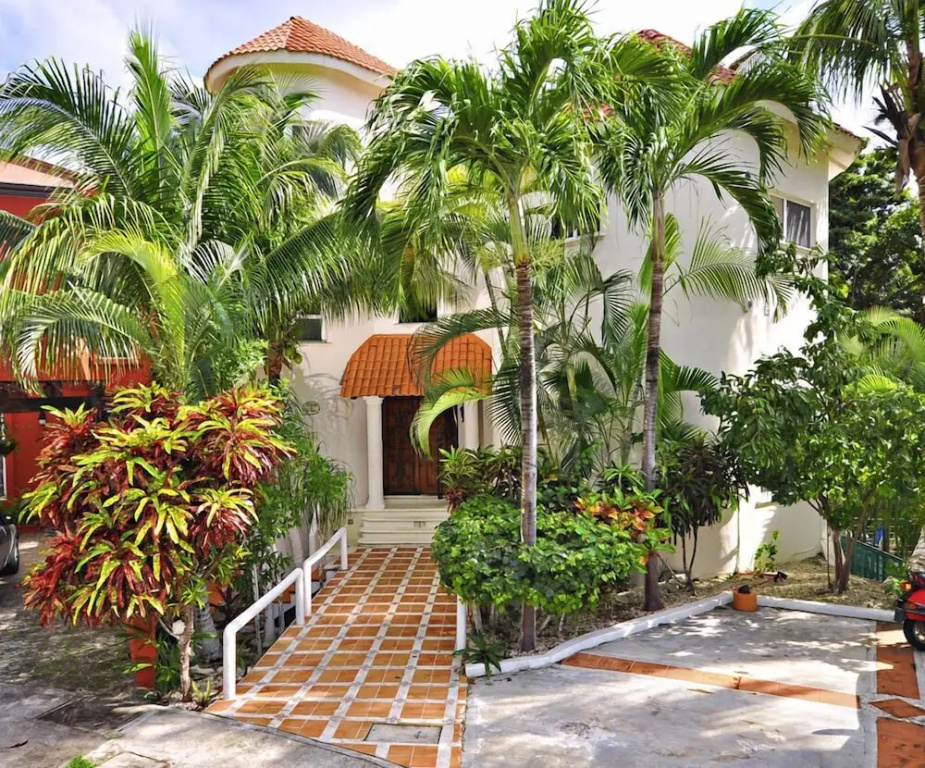 Villa Sand Castle by PRP