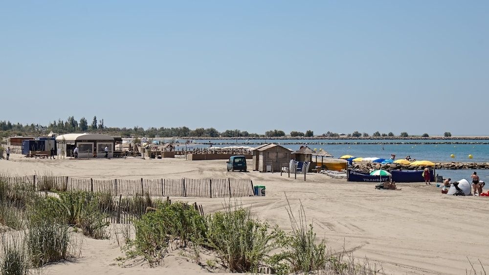 Beach & Waterfront