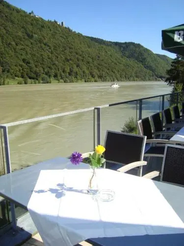 Wesenufer Hotel Seminarkultur An Der Donau