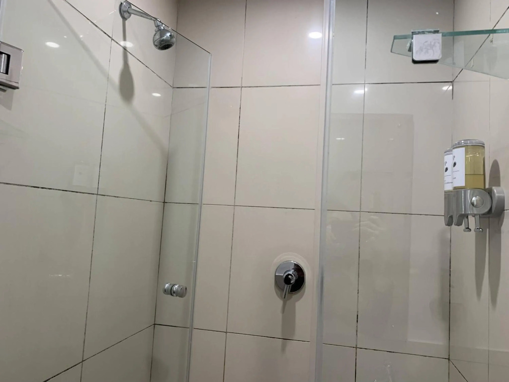 Point Waterfront Apartments - фото 33