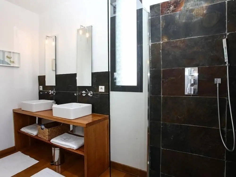 Voir la photo 4 — Le Domaine de l'¿- Lofts Contemporain au Coeur du Perigord