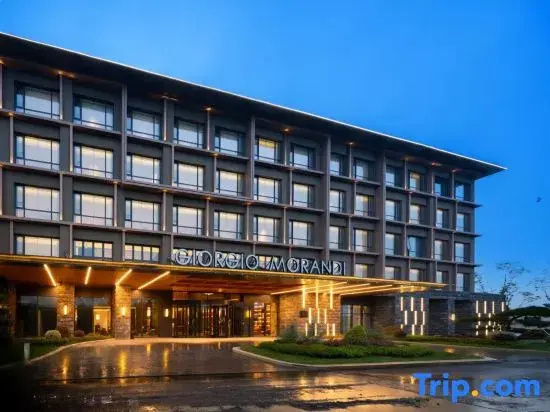 Giorgio Morandi Hotel (Yimeng Mountain Mengtong Wonderland Resort Branch)
