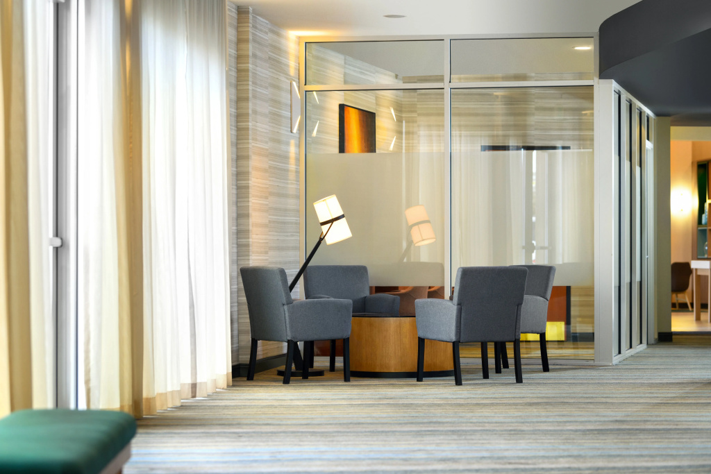Holiday Inn & Suites Oakland Airport by IHG - Général