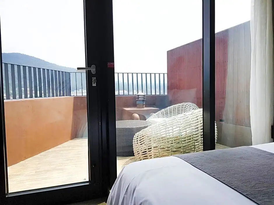 I-Jin Hotel - Chambres