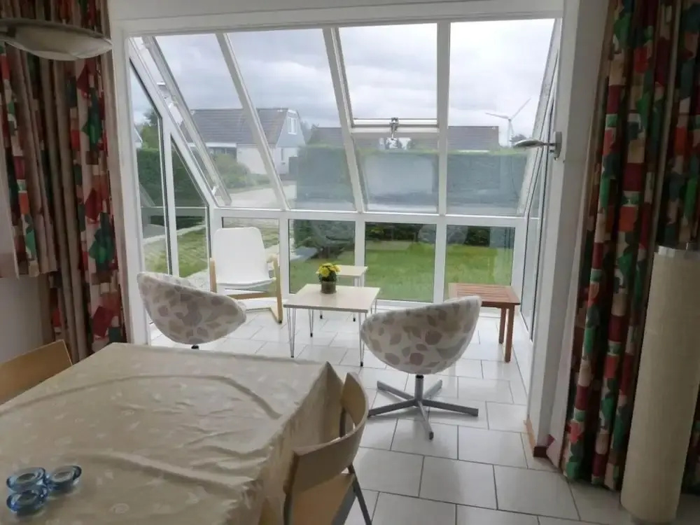 Bungalow for 6 People, Near the Beach