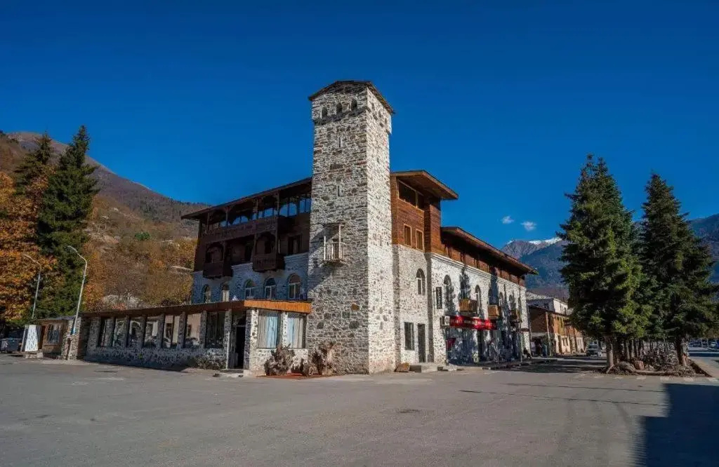 Svaneti, Hotel Ushguli