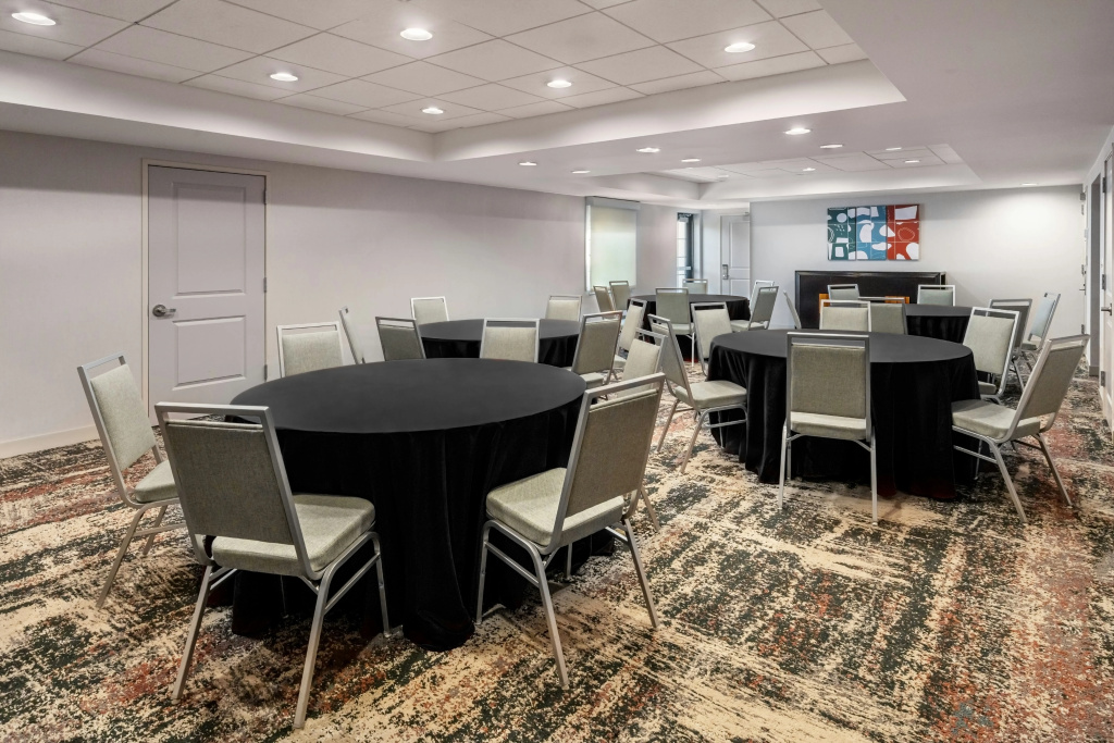 Homewood Suites by Hilton Eatontown - Général