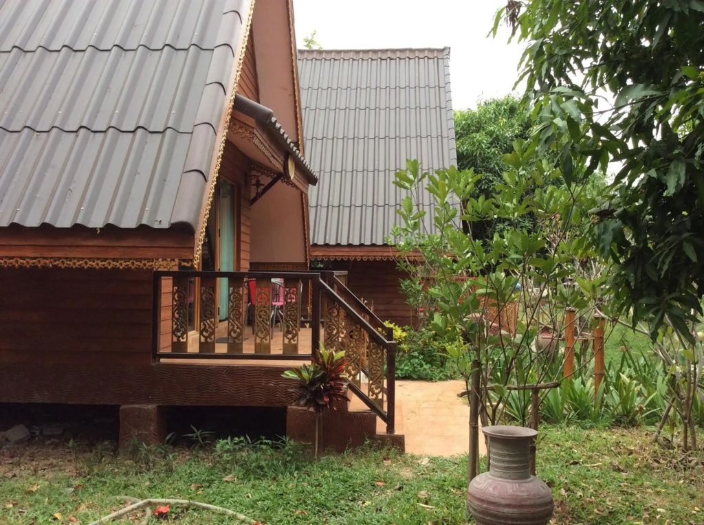 Himawari Restaurant & Cottage