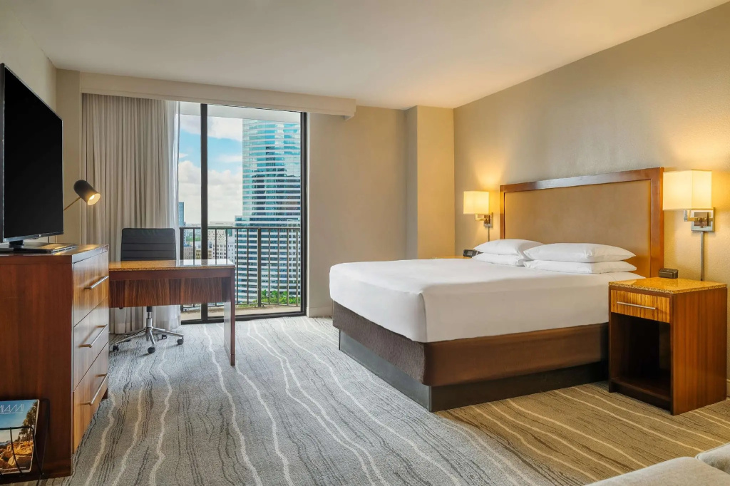 Deluxe Double room (full double bed)