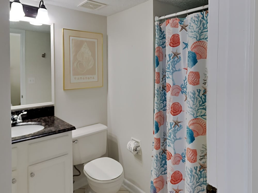 Surfside Shores by Southern Vacation Rentals — 4