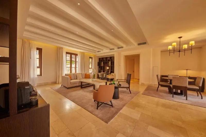 1 Bedroom Suite with balcony