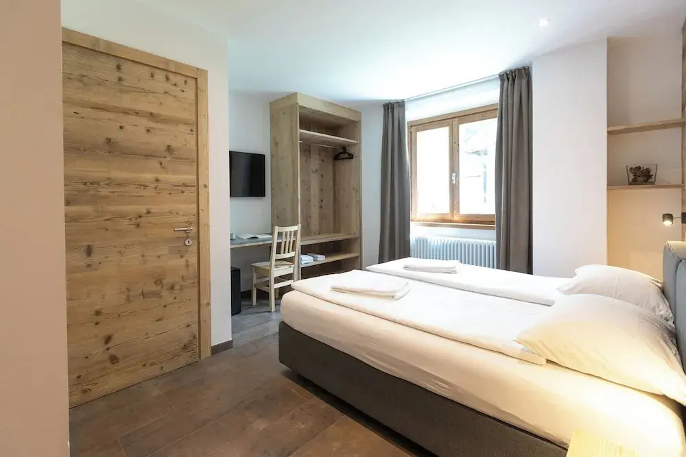 Standard Double Basement room (full double bed)