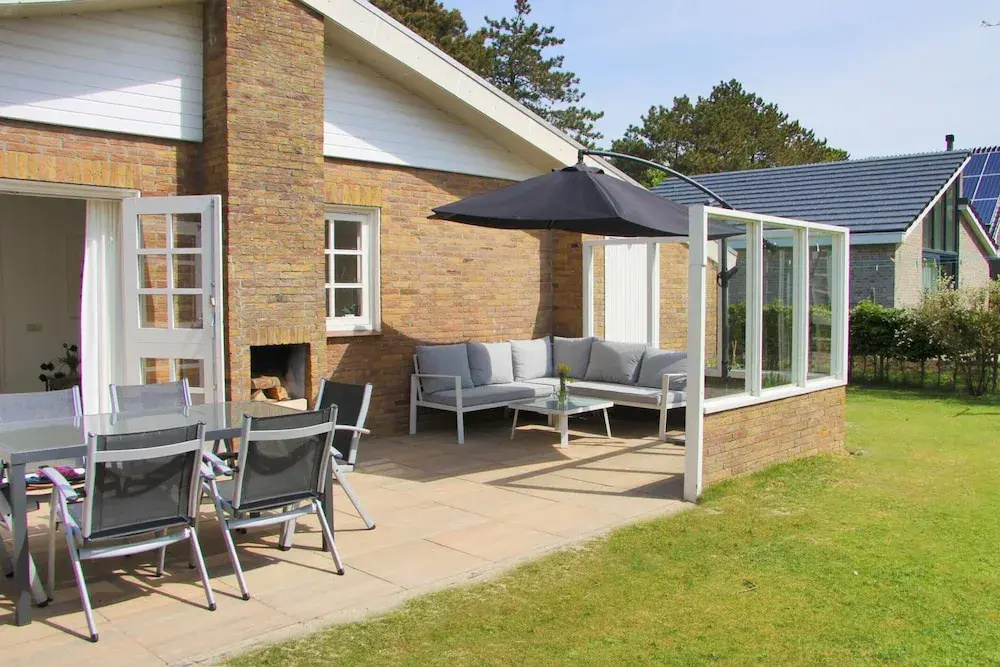 Bungalow in Sint Maartenszee Near the Beach