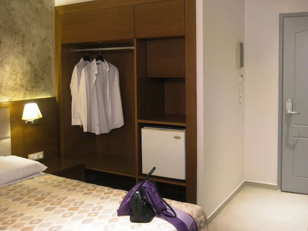Standard Double room with balcony (full double bed)