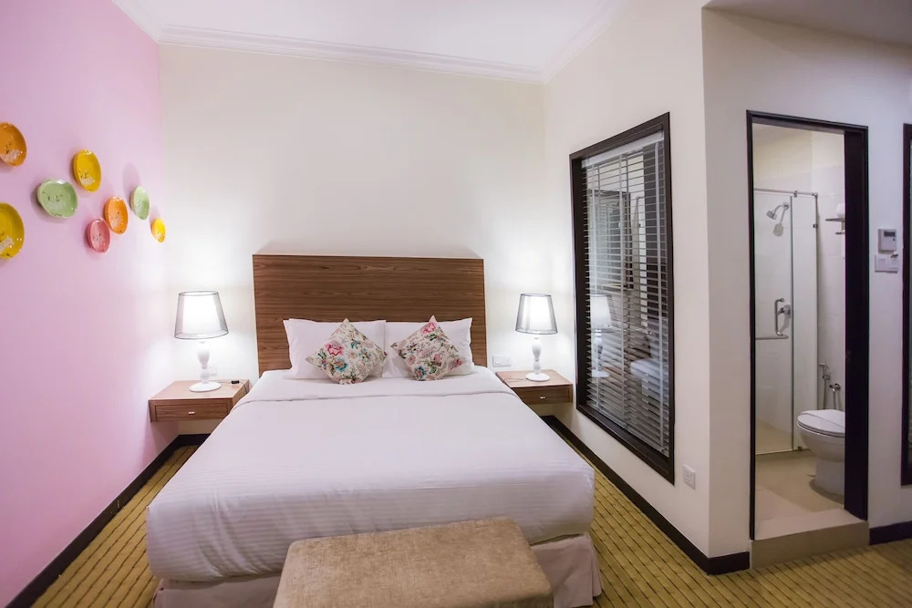 Classic Double room (full double bed)
