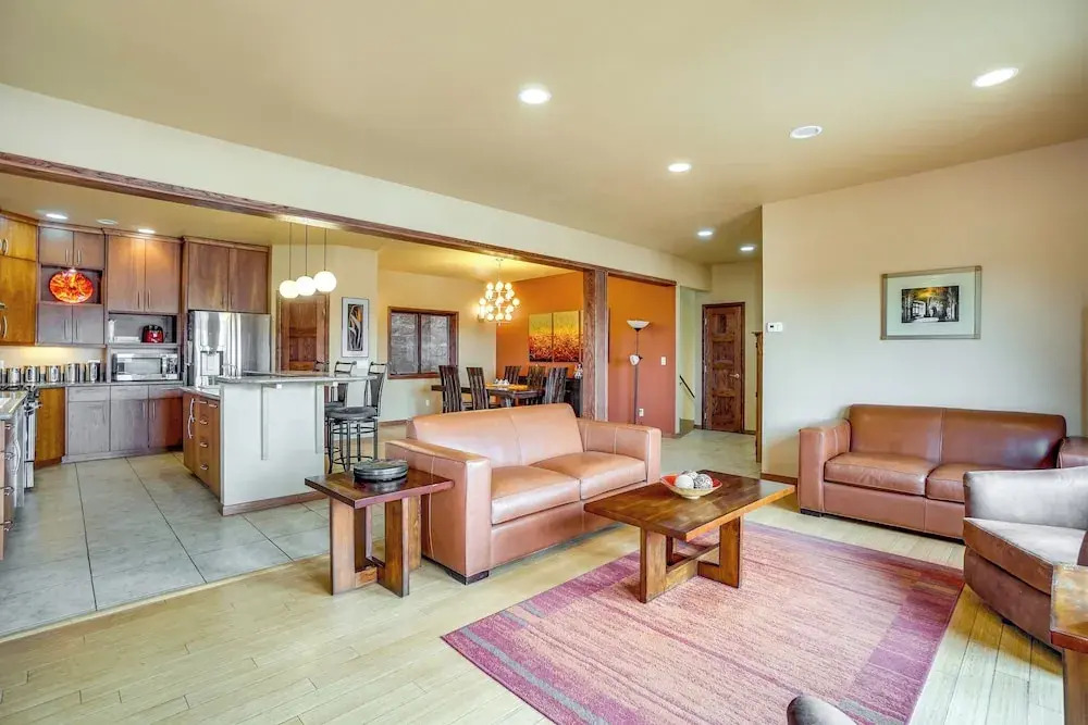 Upscale Laramie Home w/ Hot Tub & Patio! — фото 4