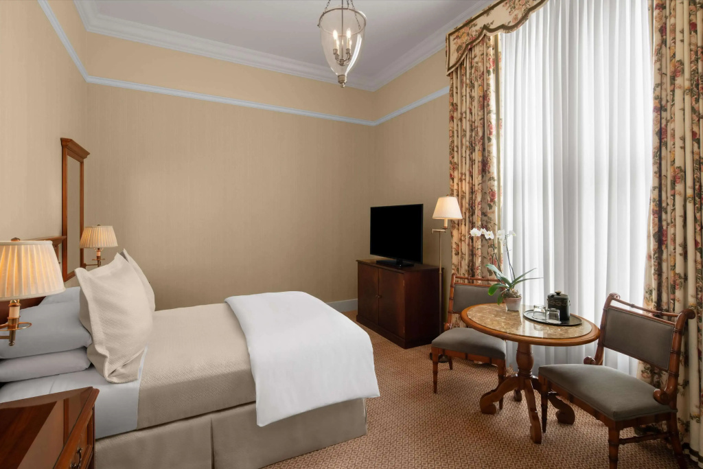 Capital Hotel - Chambres