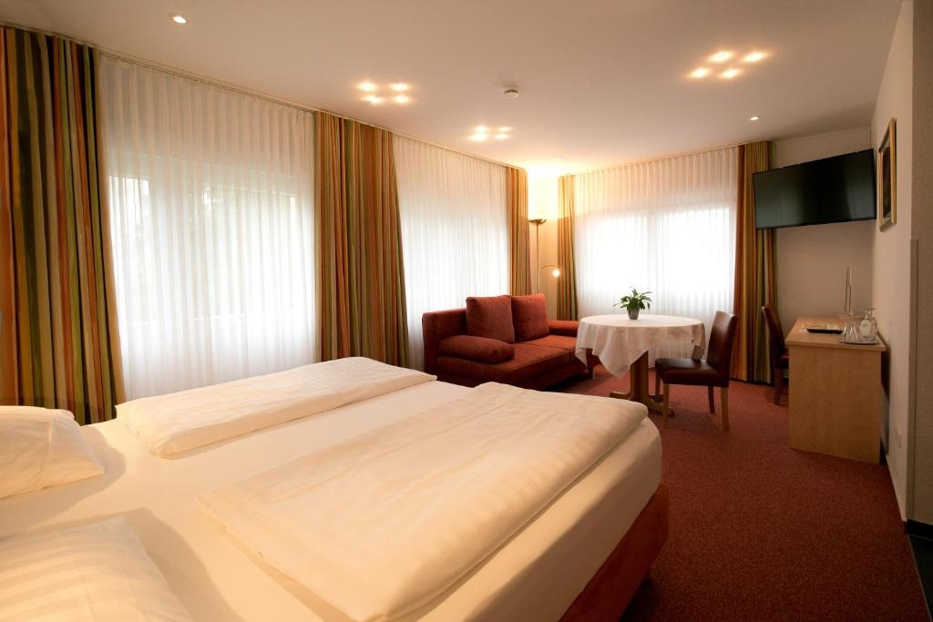 Superior Double room (full double bed)