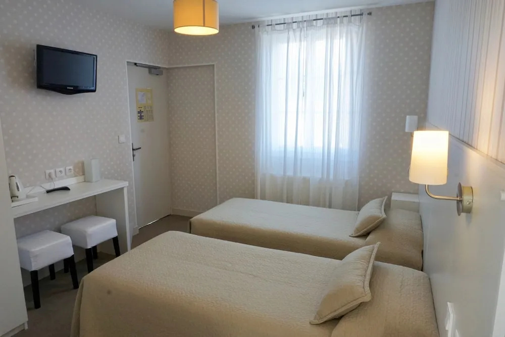 Standard Double room (twin beds)