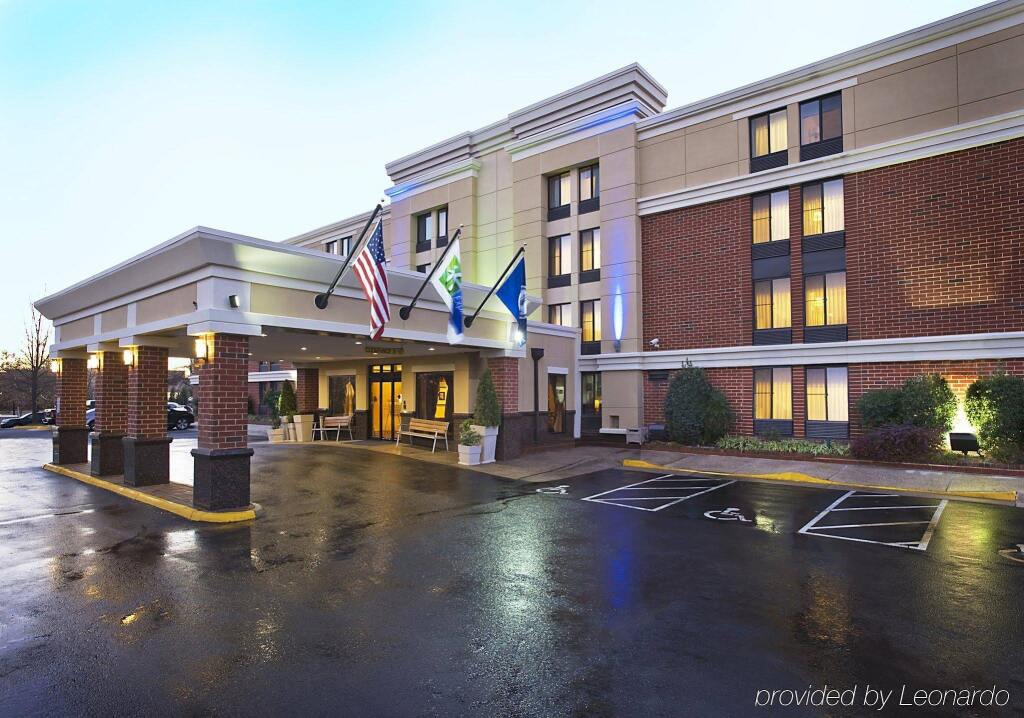 Fairfield Inn & Suites by Marriott Herndon Reston image