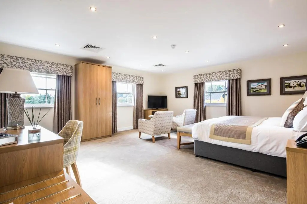 Deluxe Suite