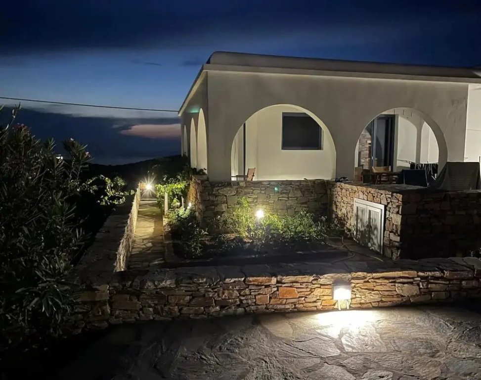 Folegandros Enchanting Cycladic Home Sunset Views