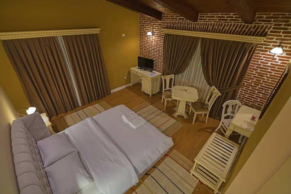 Comfort Double room (full double bed)